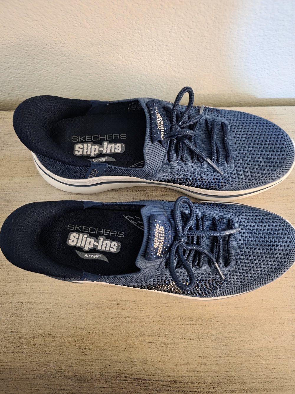 Skechers Navy Slip-On Memory Foam Walking Shoes 6 NEW - Picture 6 of 9